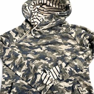 AMPERSAND AVE Camouflage double Hoodie- Striped Lined XXL GUC